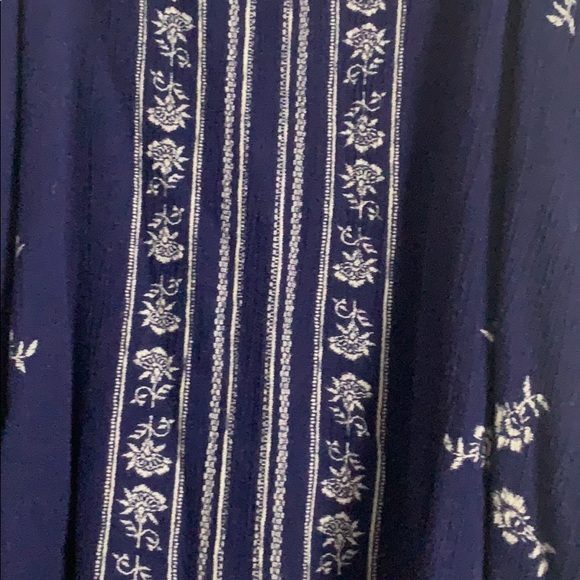 Blouse - Picture 2 of 7